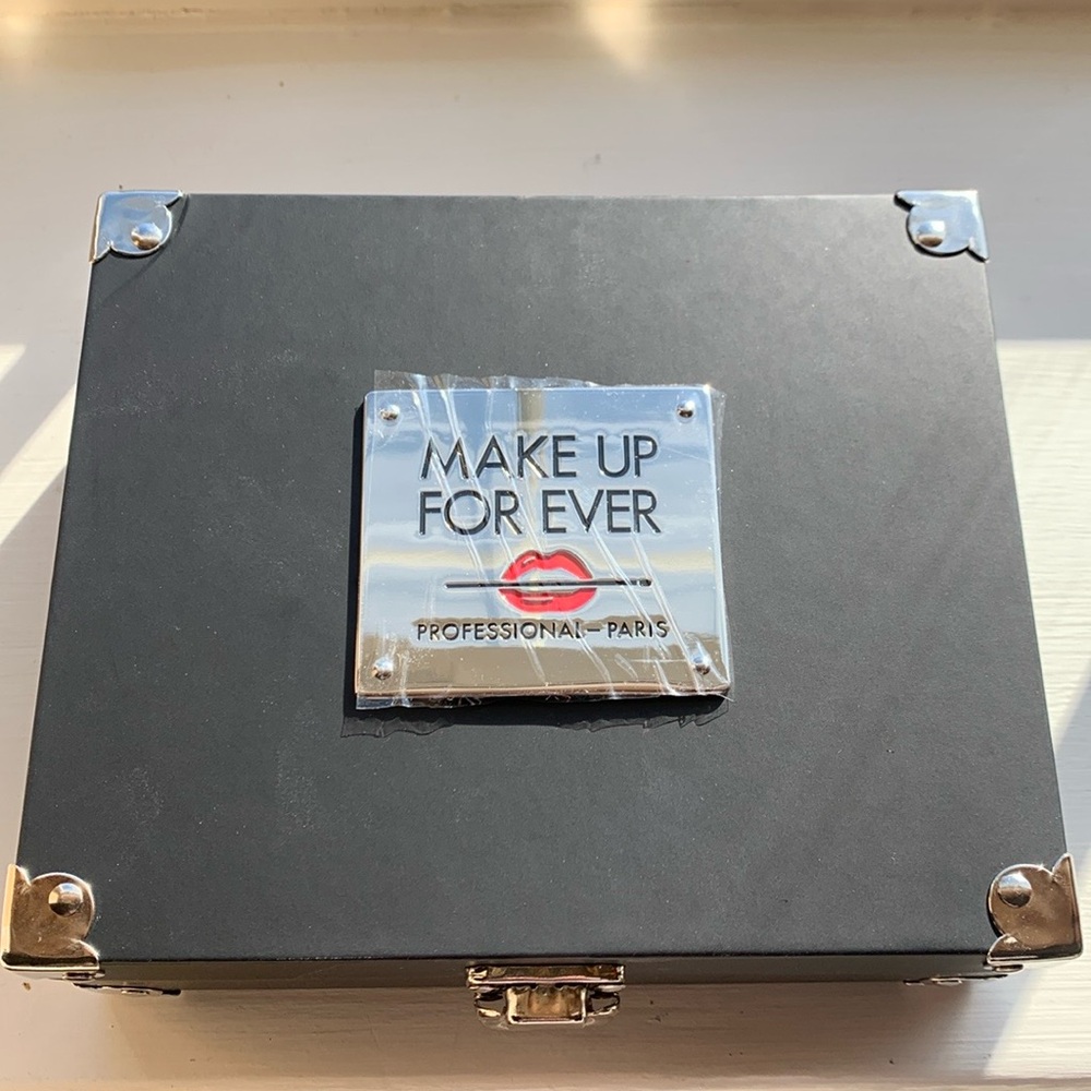Makeup Forever Studio Case Eyeshadow Palette - Picture 3 of 5
